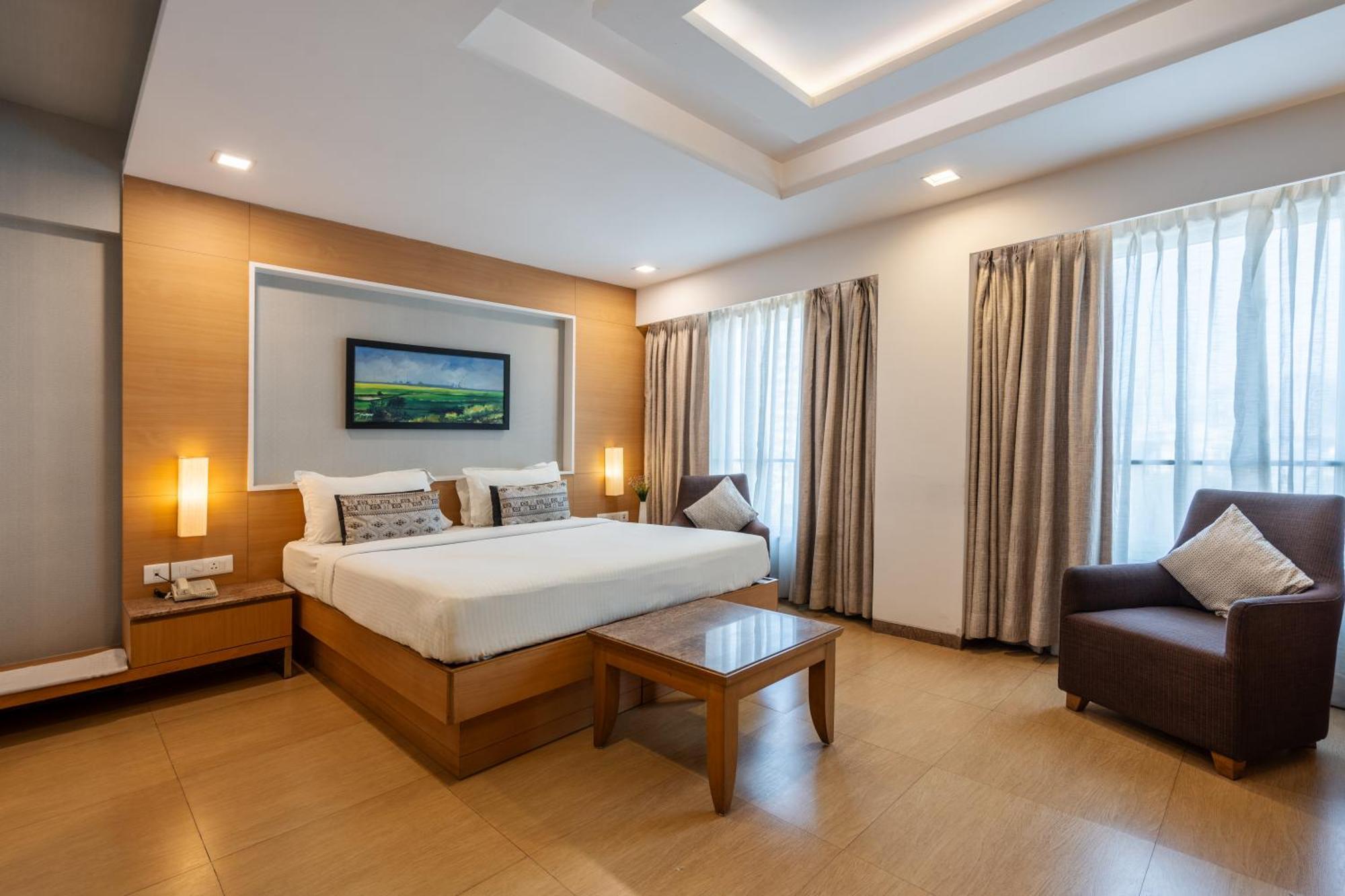 Gcc North Side Hotel Mumbai Ngoại thất bức ảnh